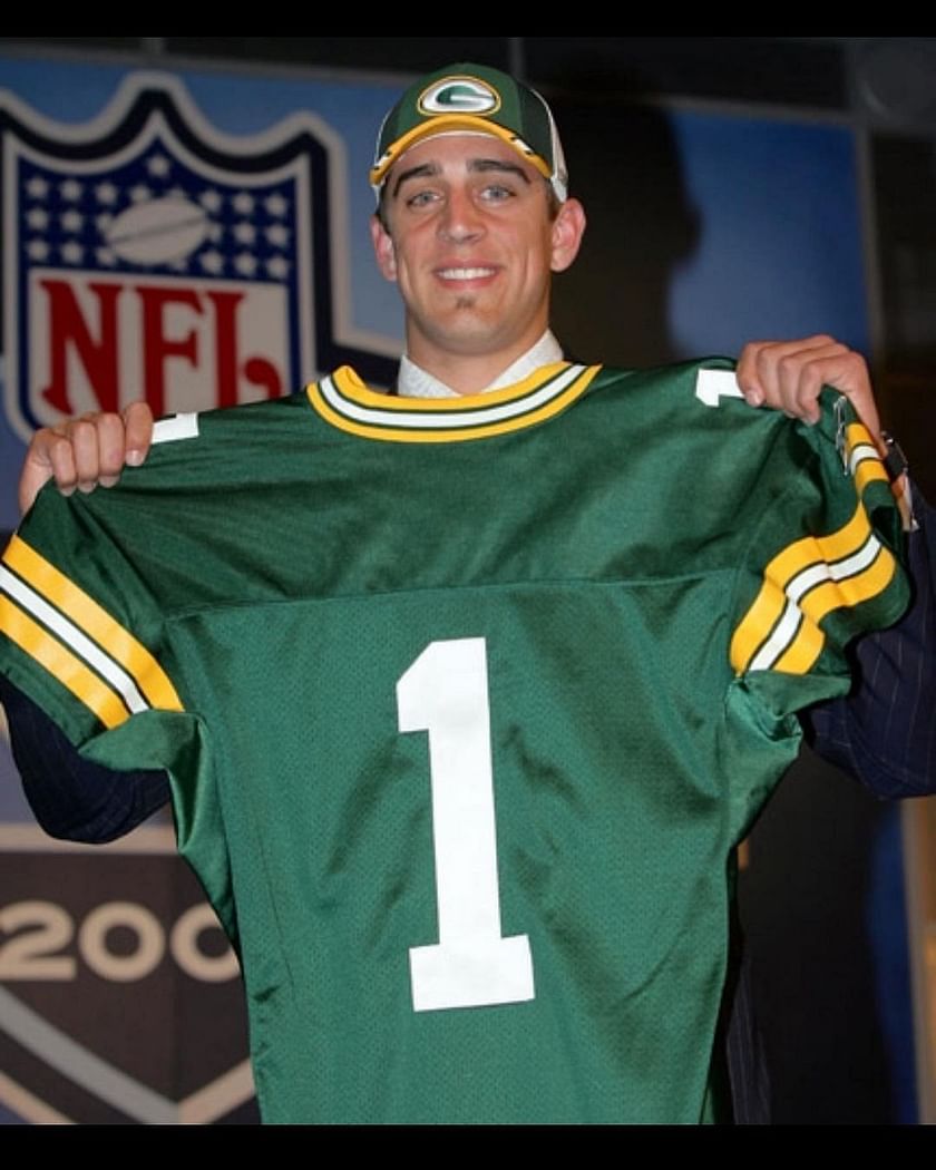 Micah Parsons wants Aaron Rodgers' jersey in his collection