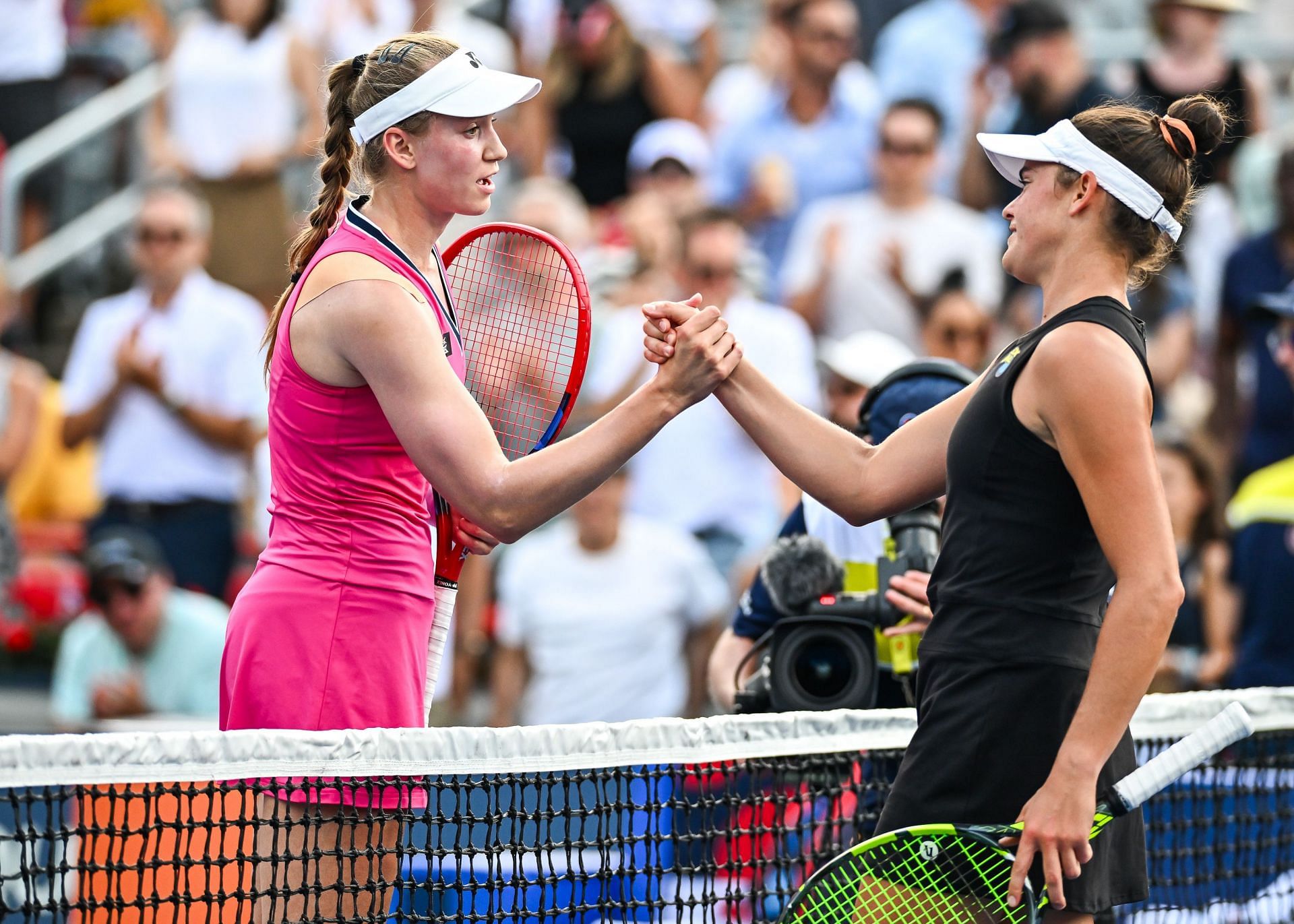 Elena Rybakina defeated Jennifer Brady at the Canadian Open