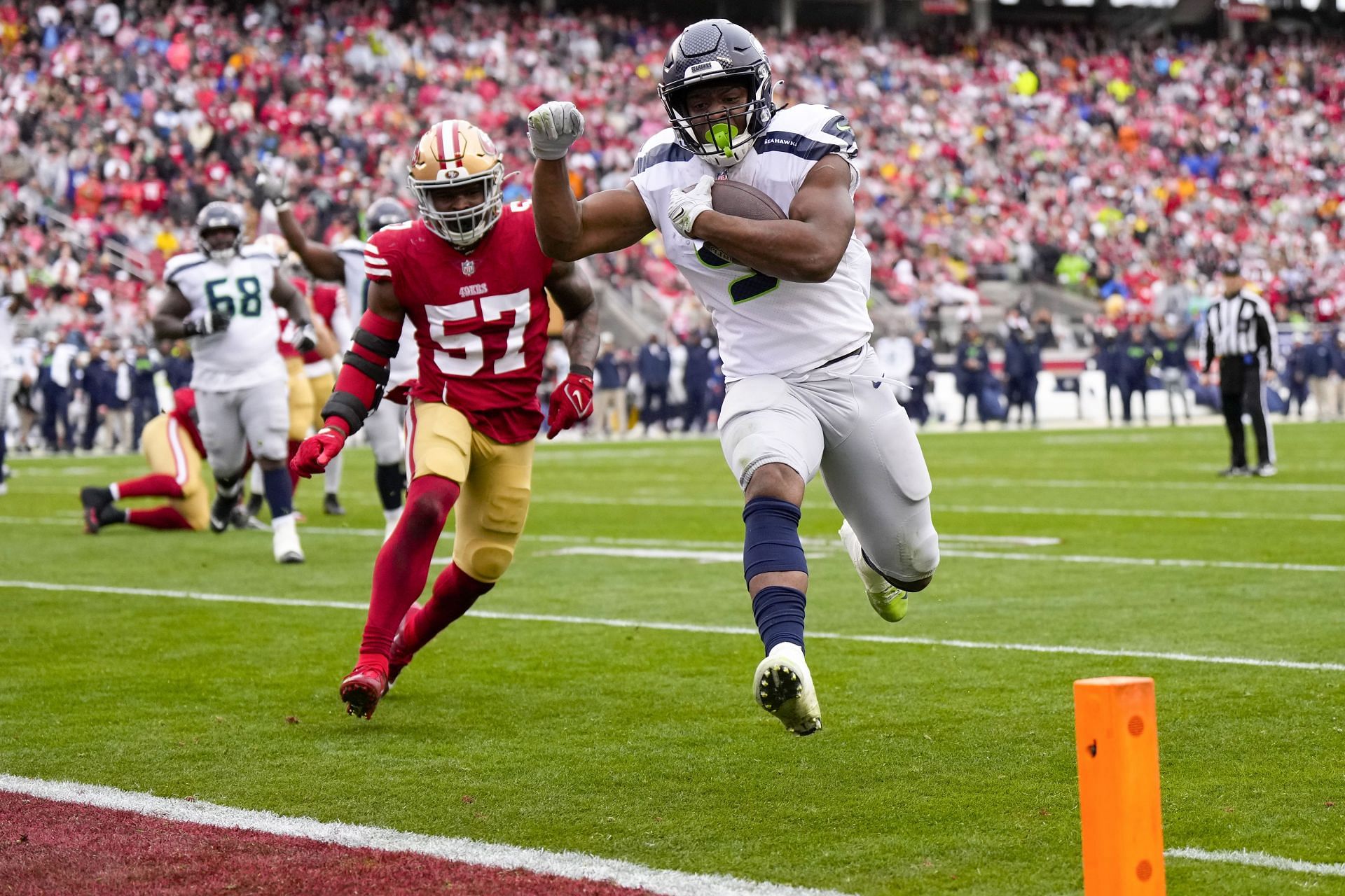 Josh Jacobs: I don't care about your fantasy team ➡️ Also Josh Jacobs:  Fantasy football superstar