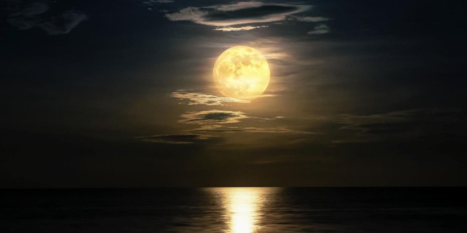 Moon water benefits (Image via Getty Images)