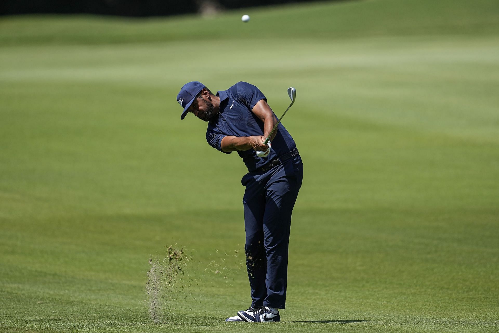 Tony Finau (Image via AP Photo/Mike Stewart)