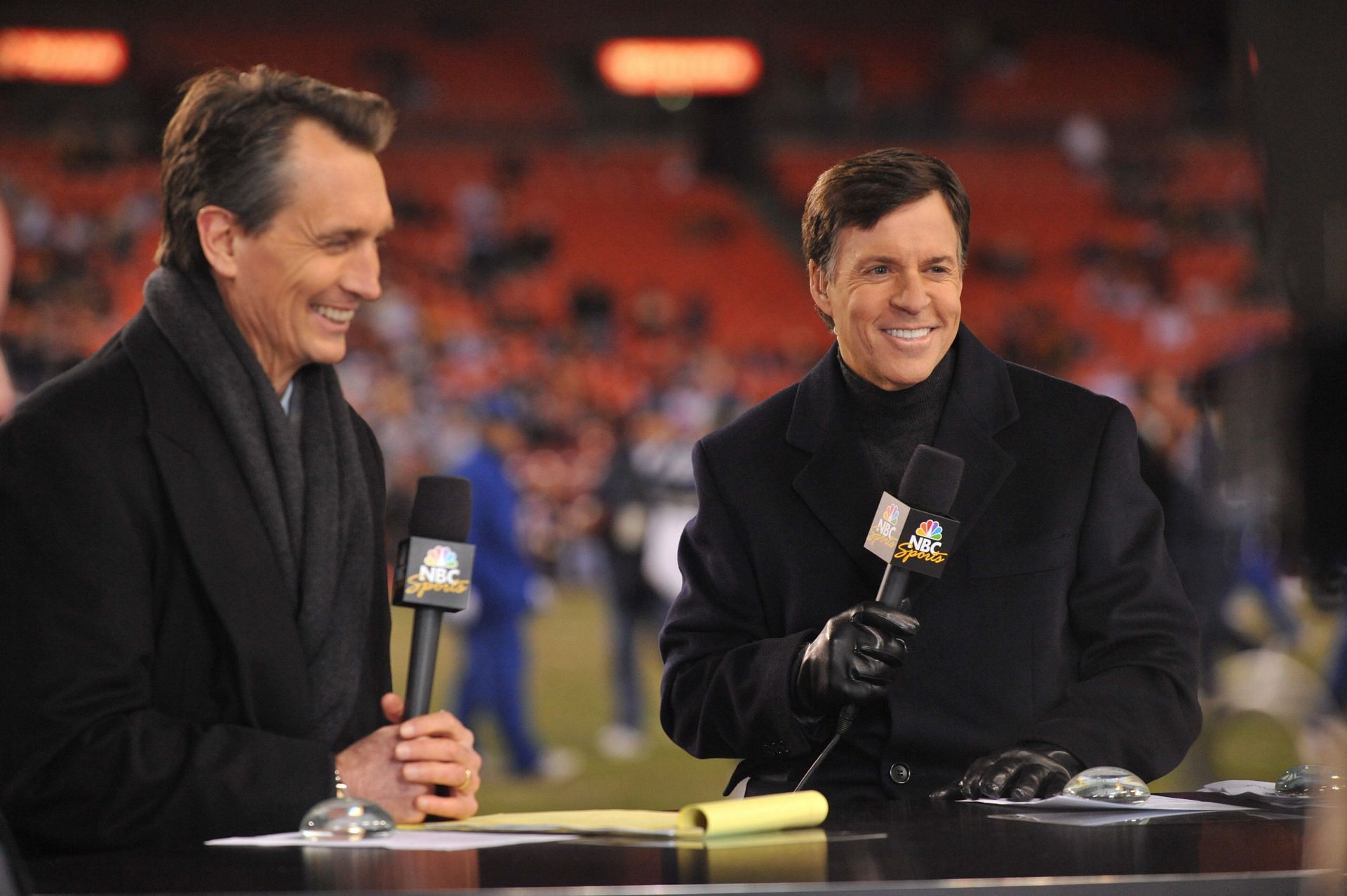Cris Collinsworth at Dallas Cowboys v Washington Redskins
