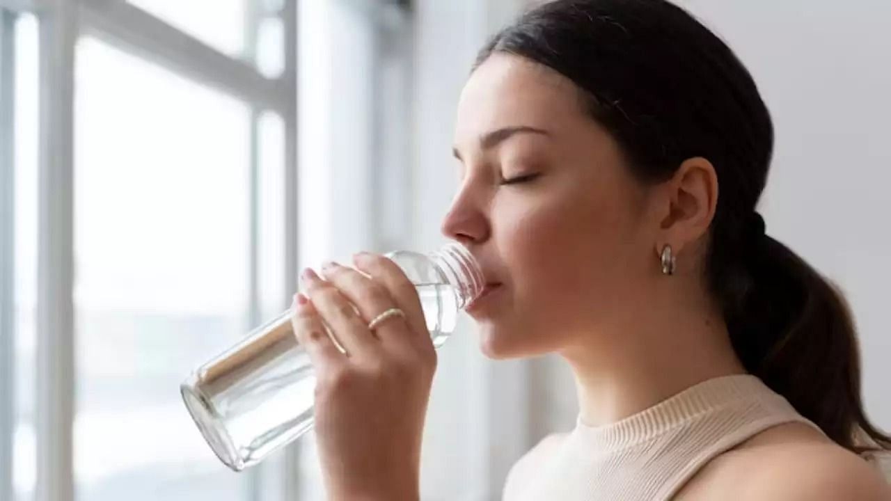 Drinking water (Image via Getty Images)