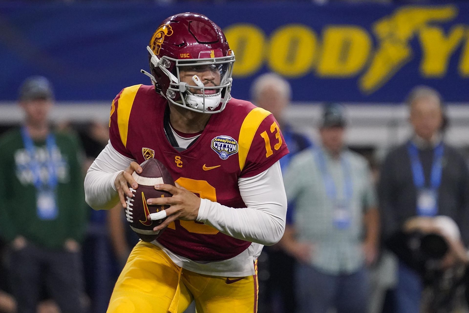 Top 10 returning quarterbacks in college football for the 2023 season, College  Football