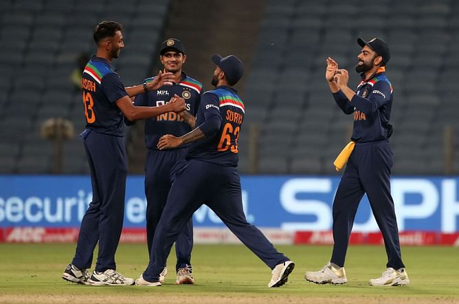 भारत के इस खिलाड़ी को तीनों फॉर्मेट में खेलना चाहिए...पूर्व क्रिकेटर ने प्रमुख गेंदबाज को लेकर दिया बड़ा बयान