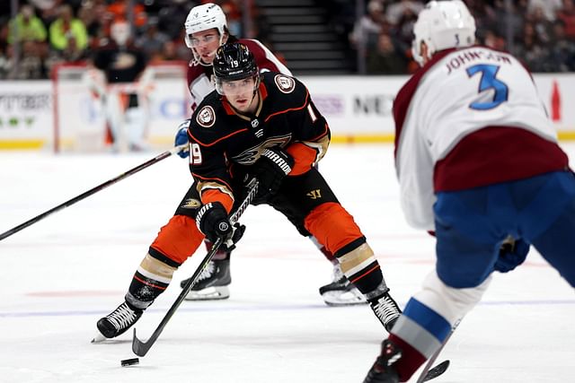 Colorado Avalanche v Anaheim Ducks