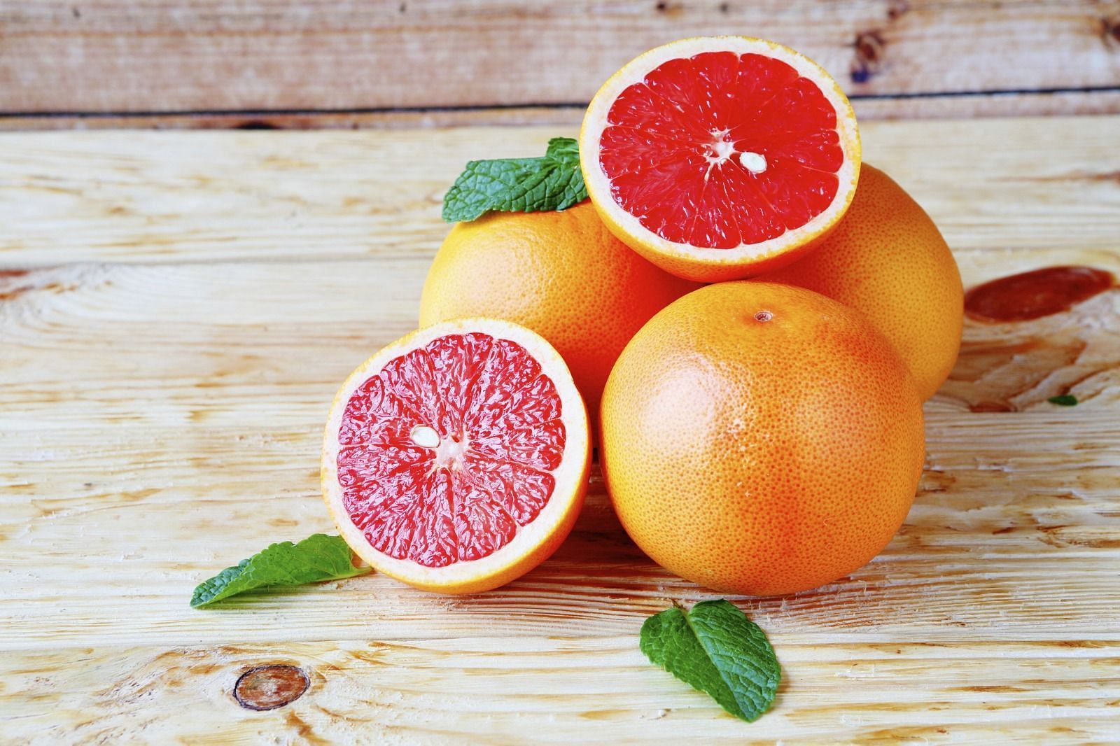 Grapefruit (Image via Getty Images)