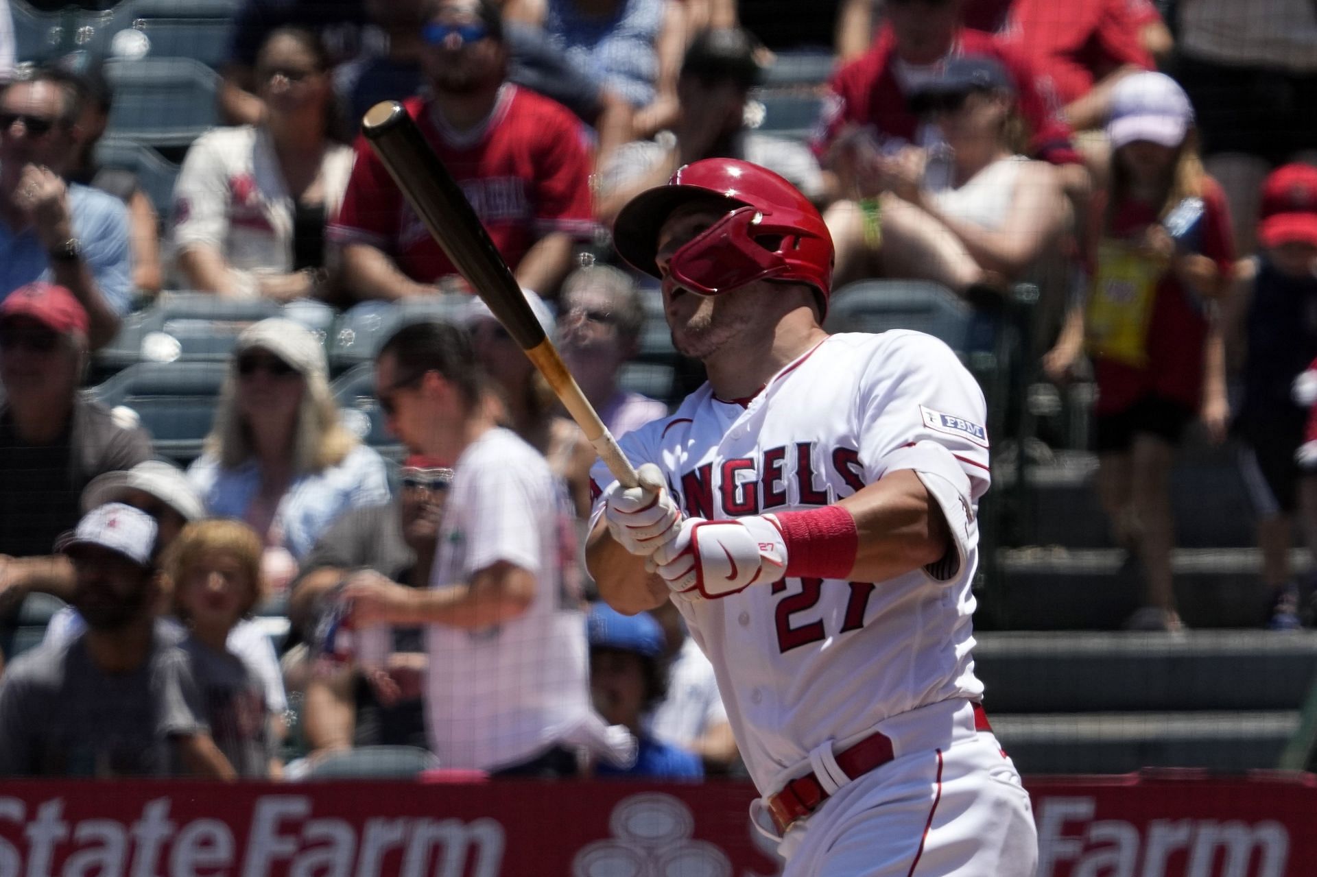 Los Angeles Angels&#039; Mike Trout watches his solo home run during the first inning of a baseball game against the Arizona Diamondbacks, July 2, 2023, in Anaheim, Calif. Trout hit off a pitching machine Friday, Aug. 11, 2023, for the first time since fracturing his left hamate bone and manager Phil Nevin said the Angels&rsquo; star outfielder is moving closer to a return. (AP Photo/Mark J. Terrill, File)