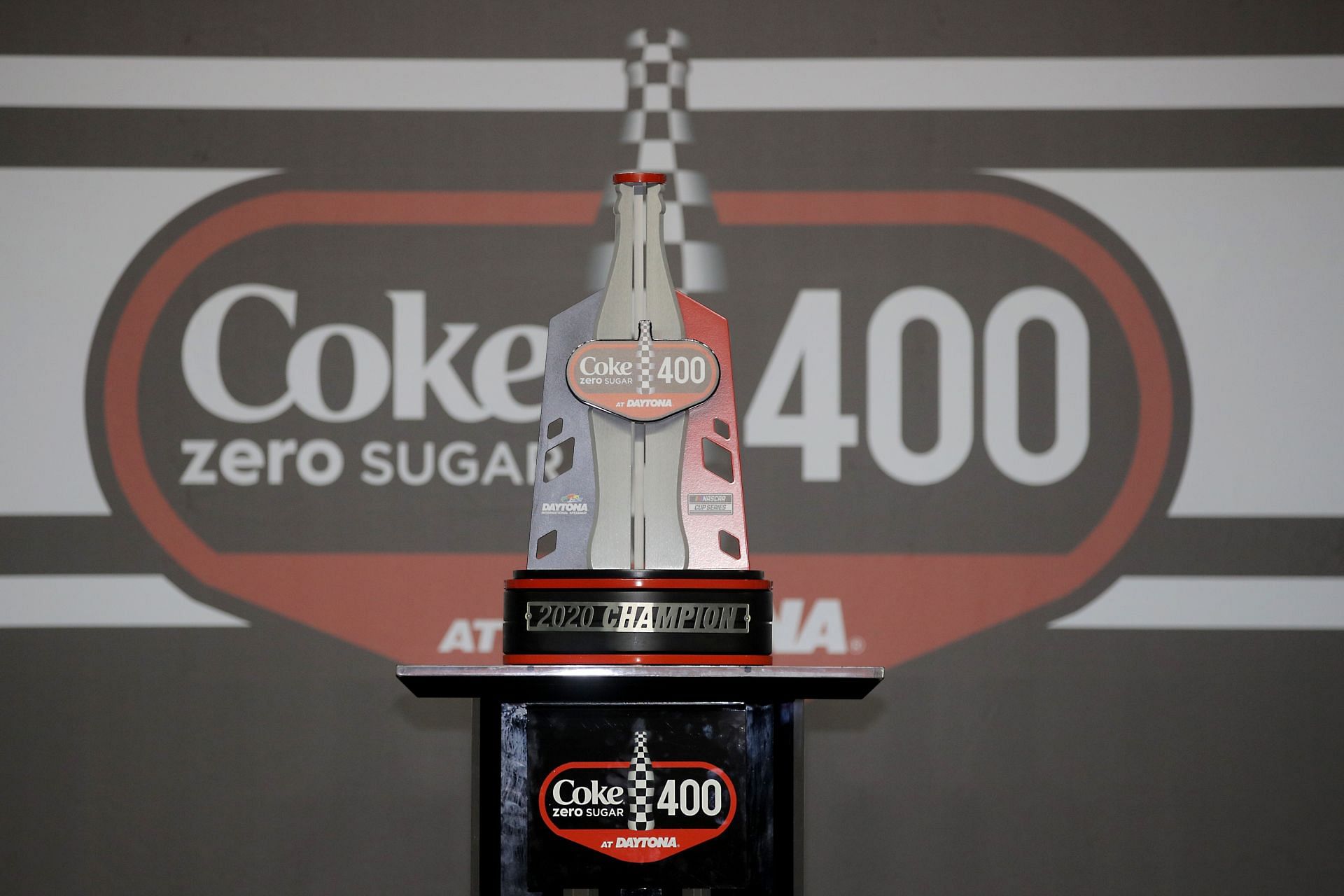 coke zero 400 logo