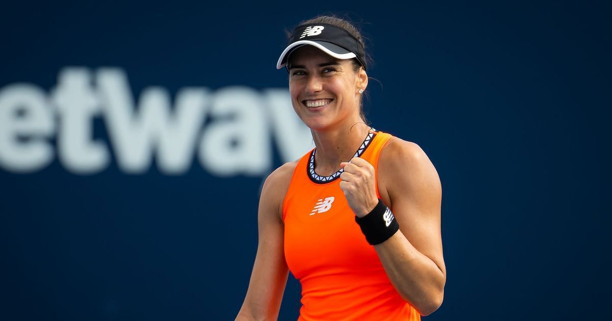 Sorana Cirstea pumps her fist