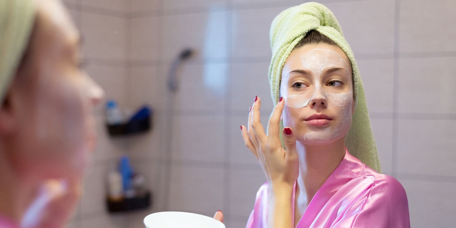 DIY homemade facial (Image via Getty Images)