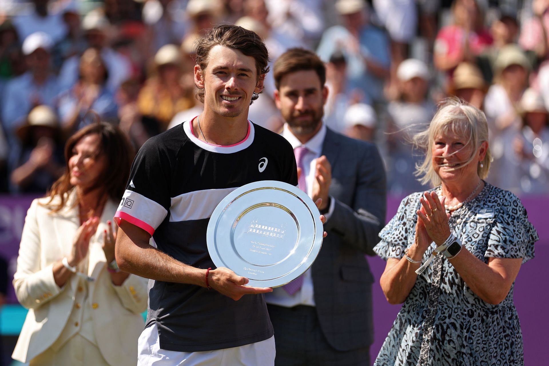 Alex de Minaur Parents, Father ,Mother , Nationality & More