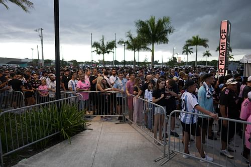 Fans line up to see Lionel Messi