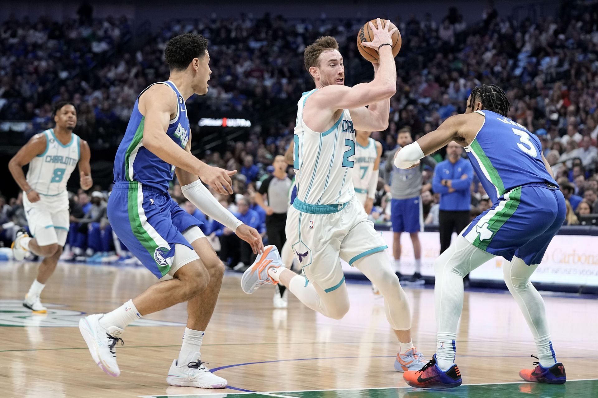 Charlotte Hornets v Dallas Mavericks