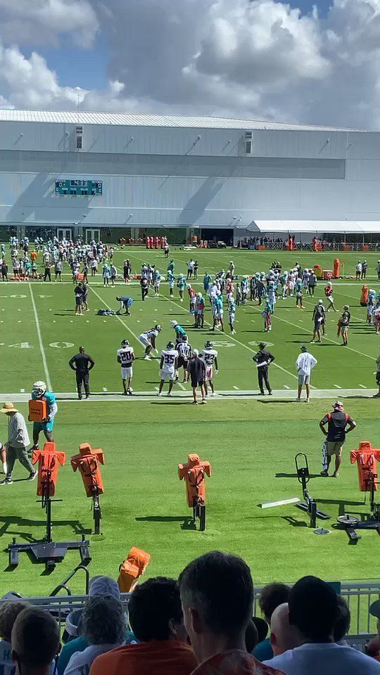 Video: Tyreek Hill Burns Falcons Cornerback During Joint Practice 