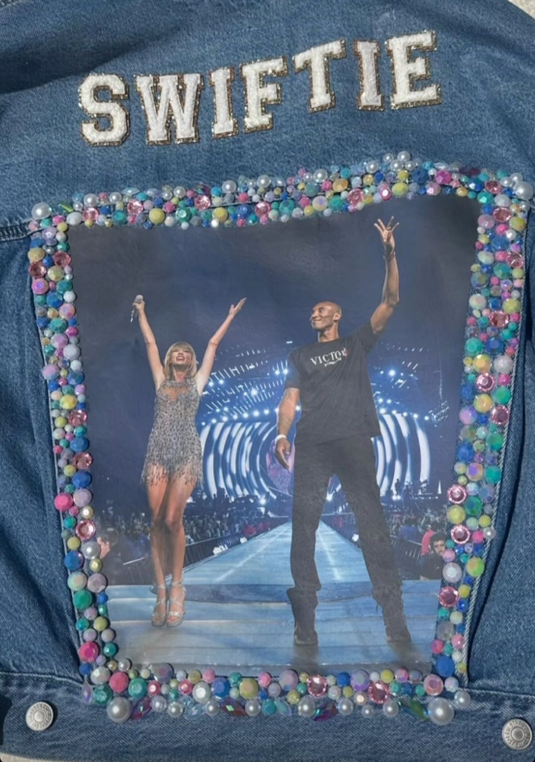Vanessa Bryant&#039;s jacket at Taylor Swift&#039;s concert