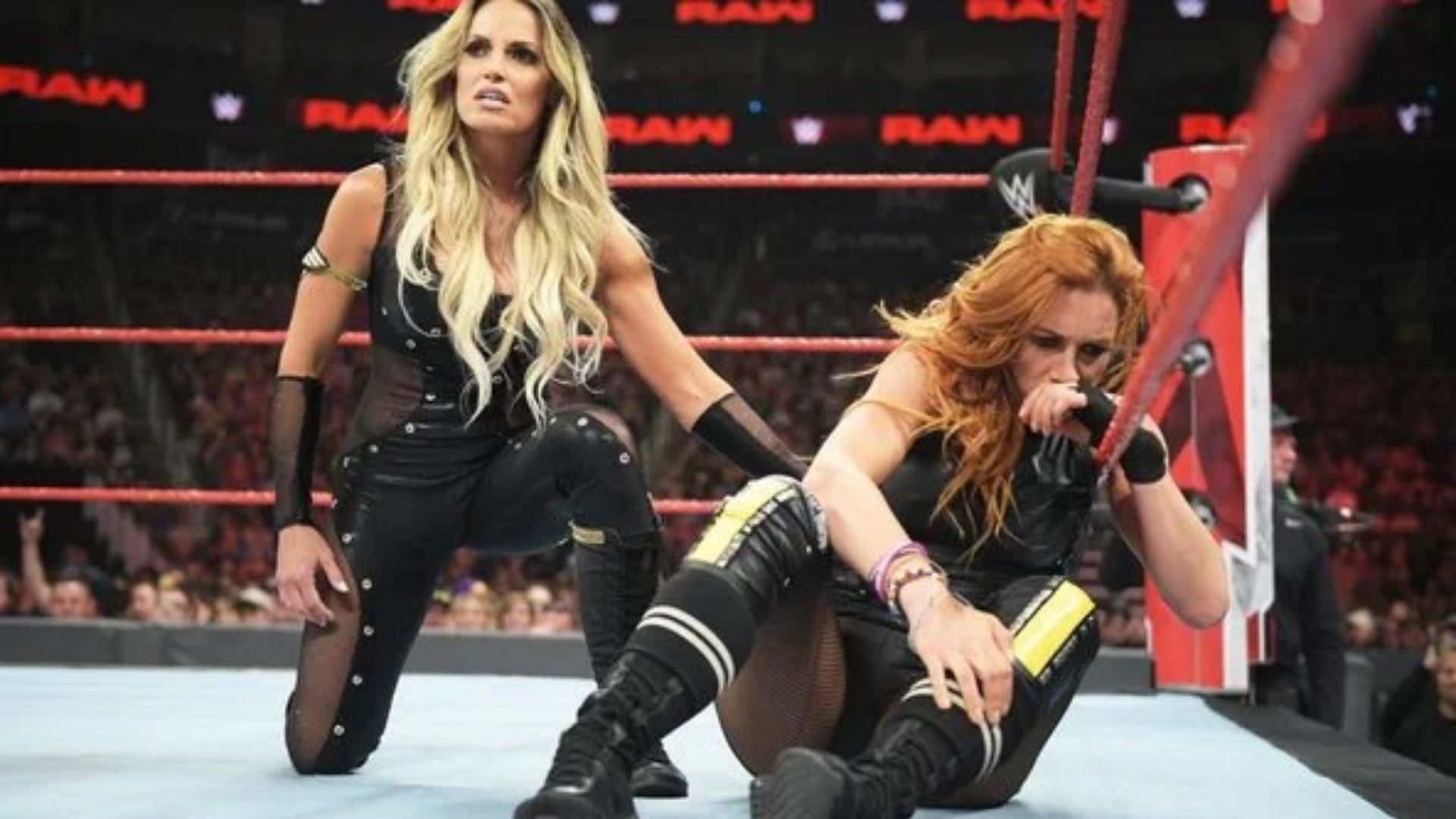 becky lynch trish stratus steel cage match payback