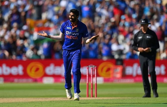 "Bishnoi and Bumrah will pick up 3 or more wickets" - Aakash Chopra makes his predictions for 1st India vs Ireland T20I