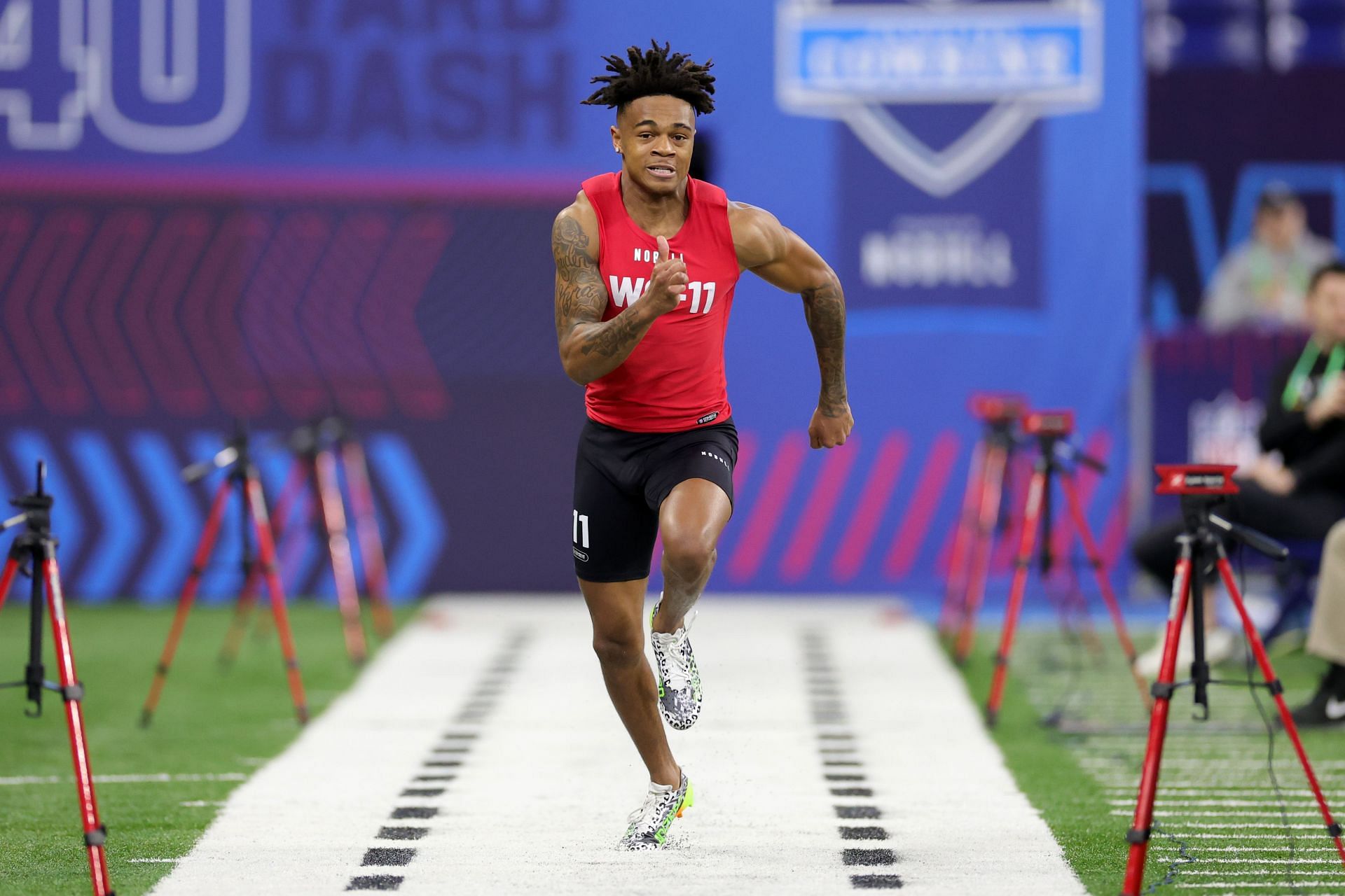 2023 NFL Draft: Houston Texans Select Cougars WR Tank Dell In Round 3 -  Battle Red Blog