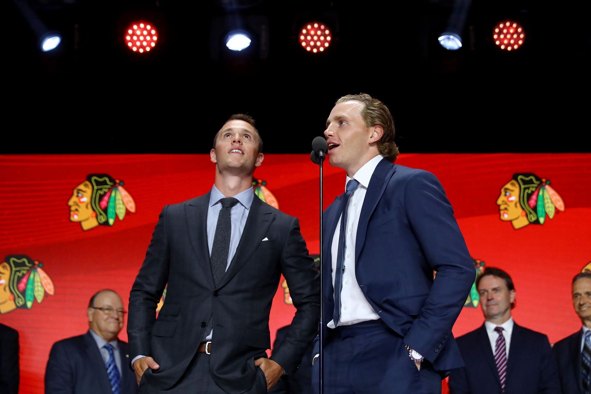 Jonathan Toews (L), Patrick Kane (R)