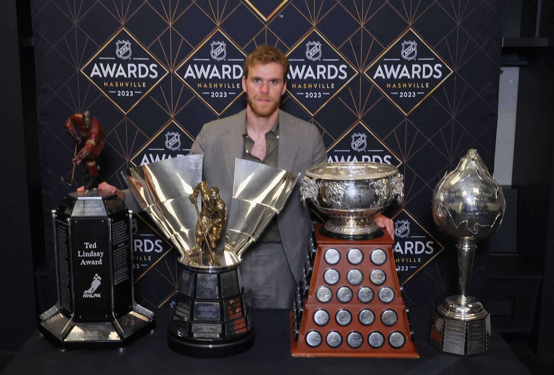 Connor McDavid at the 2023 NHL Awards - Show