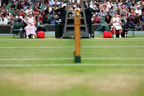 Victoria Azarenka and Elina Svitolina during their 2023 Wimbledon clash