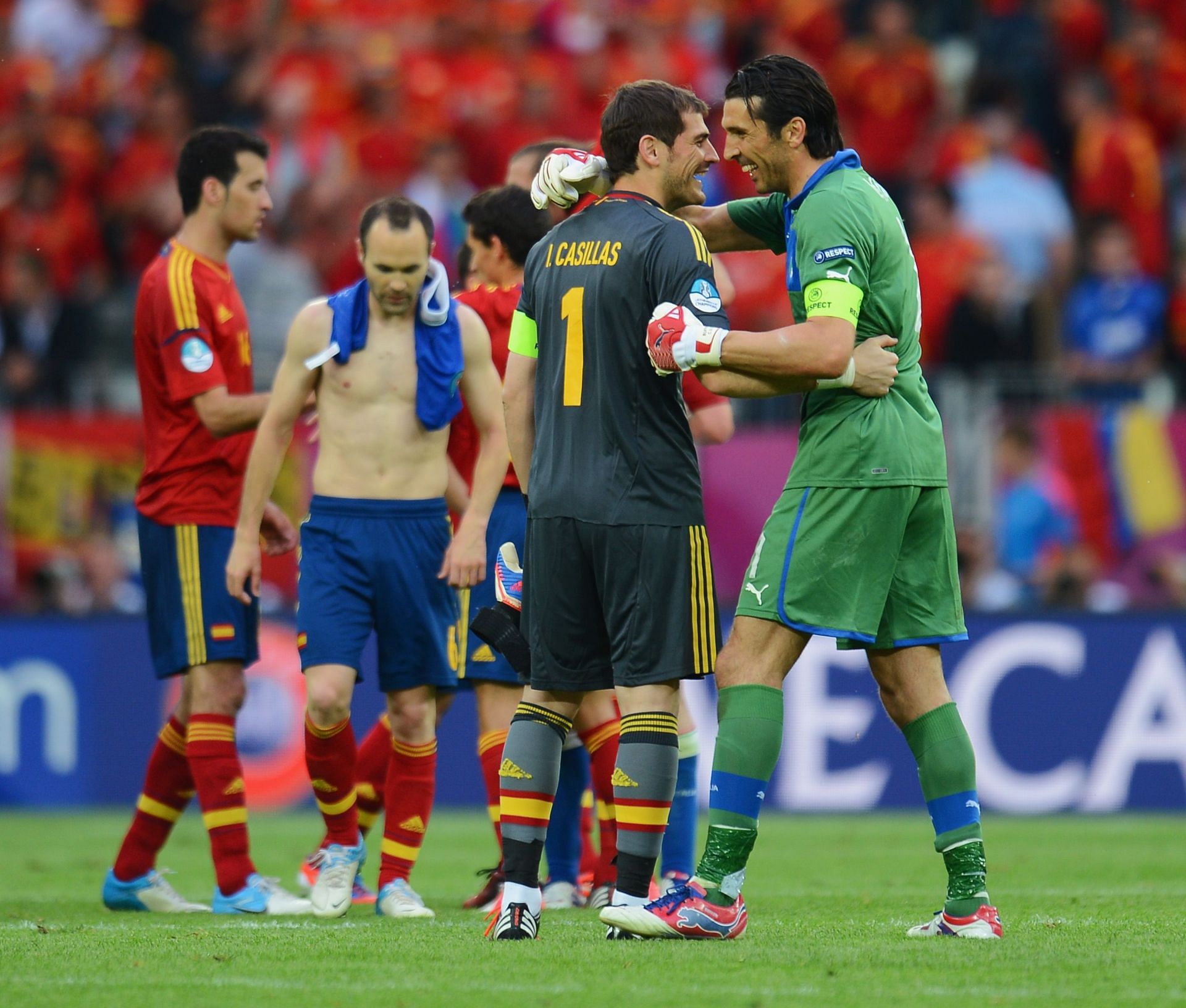 Casillas (second right) lauded his longtime rival.