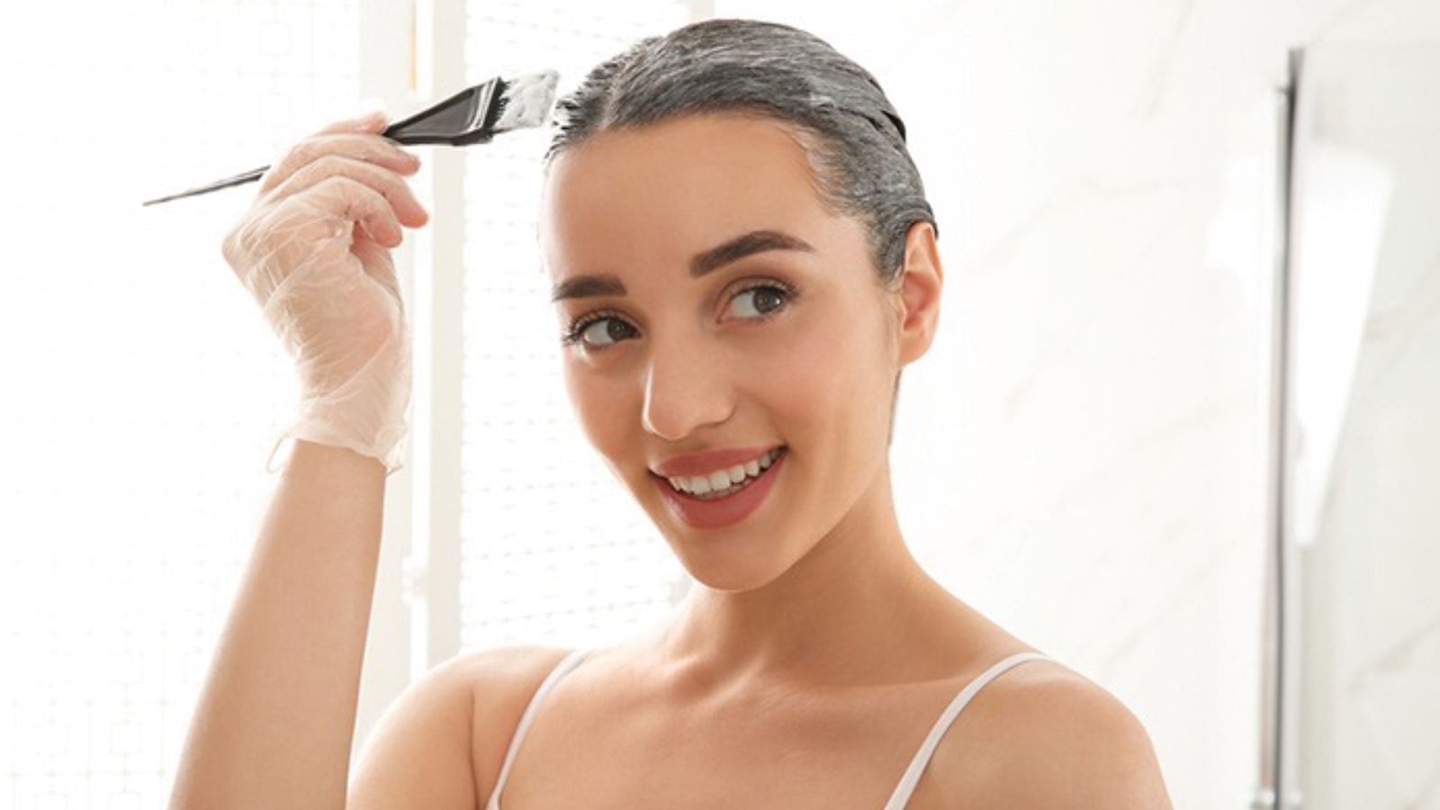 Can you bleach wet hair? (Image via Getty Images)