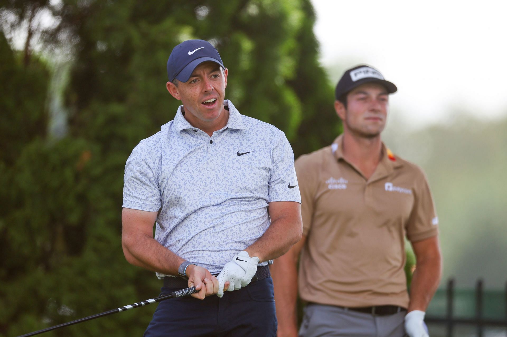 Rory McIlroy and Viktor Hovland (Image via Getty).