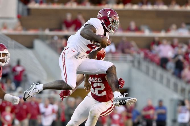 College Football Hall of Famer makes his prediction for the Alabama QB battle and its decade-old legacy: "Unbelievable freakish running ability"