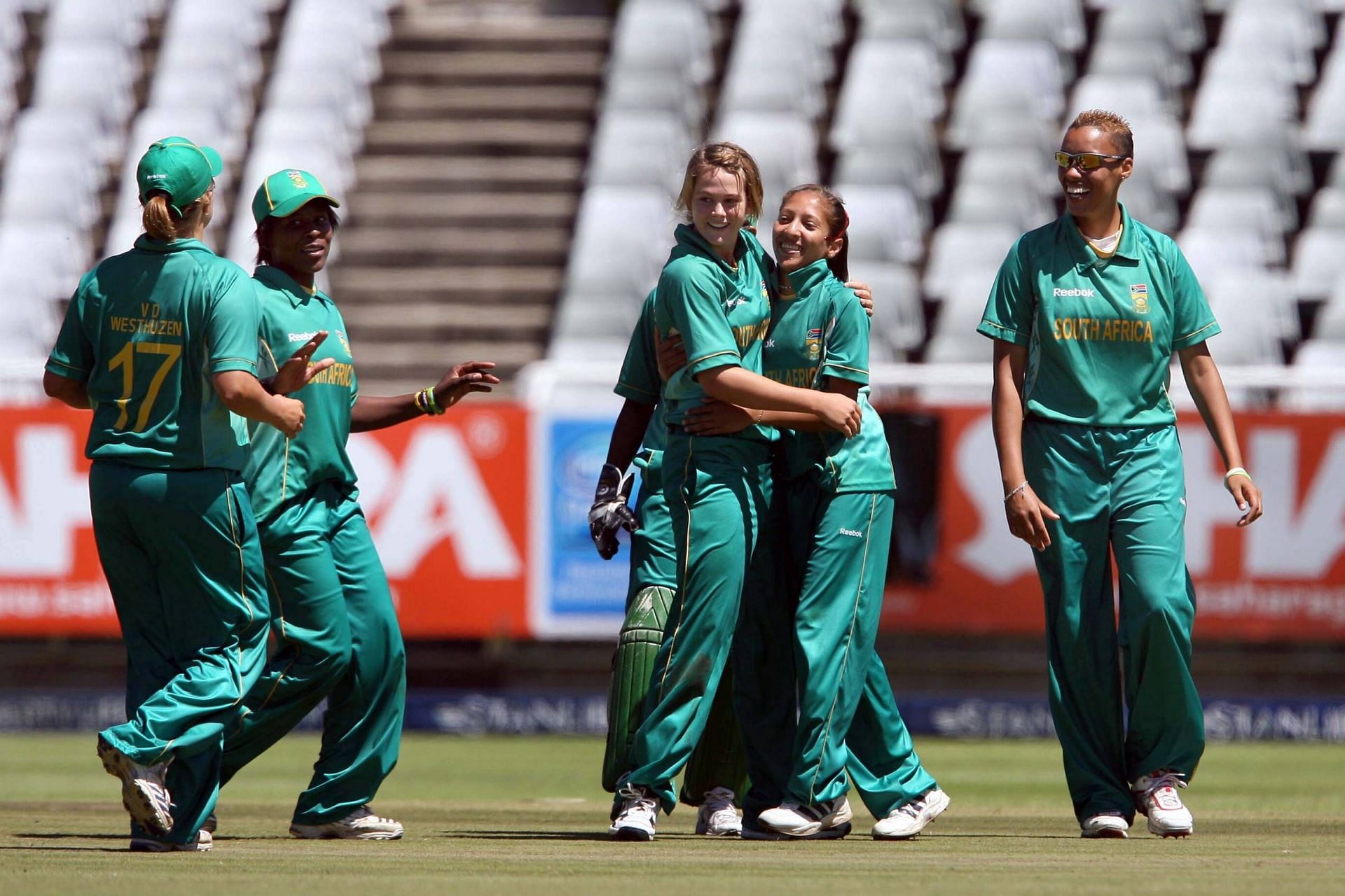 The South African pacer celebrates a wicket with teammates. (Pic: Getty Images)