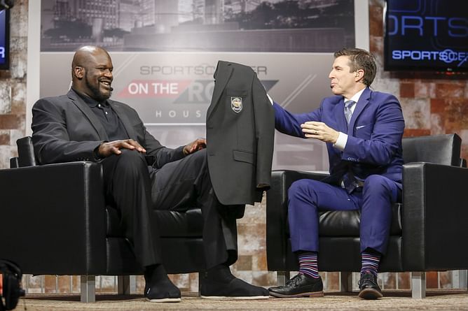 Shaquille O'Neal seems to concur with Gilbert Arenas' opinion on more minutes over team success for Hall of Fame considerations