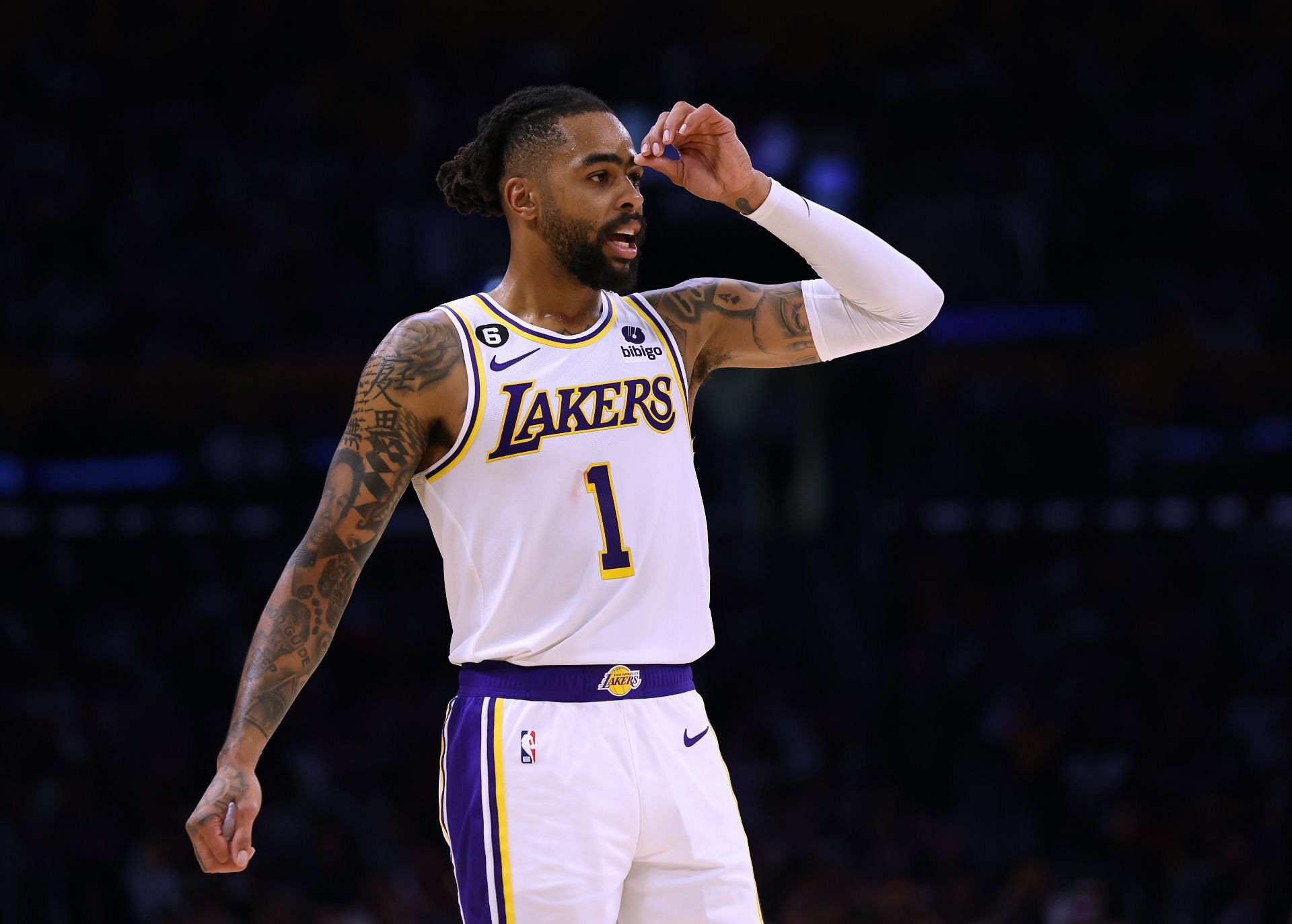Lakers News: D'Angelo Russell Goes Off on Fans for Disrespect After 2023  Season - All Lakers