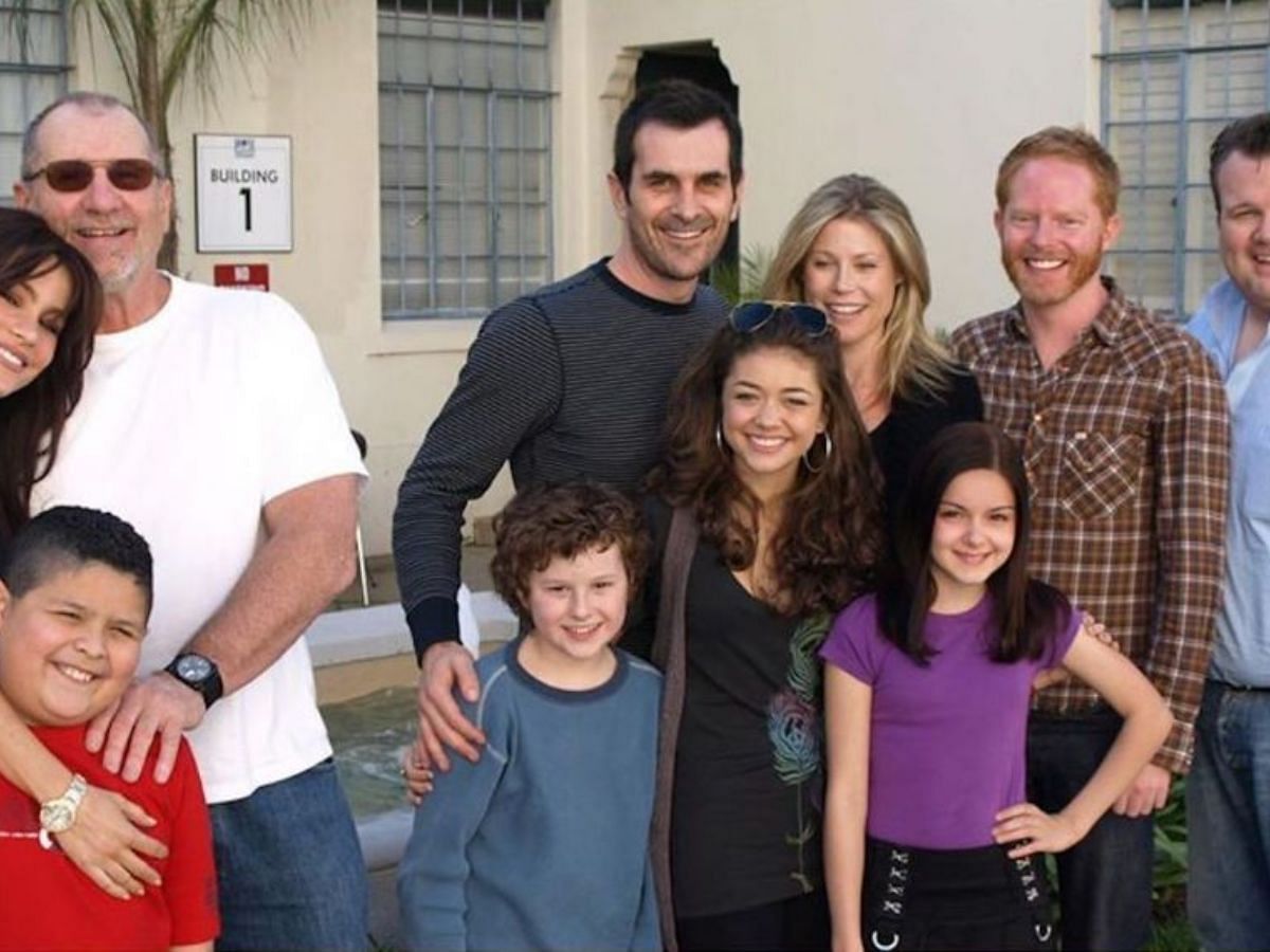 The cast of Modern Family (Image via ABC)
