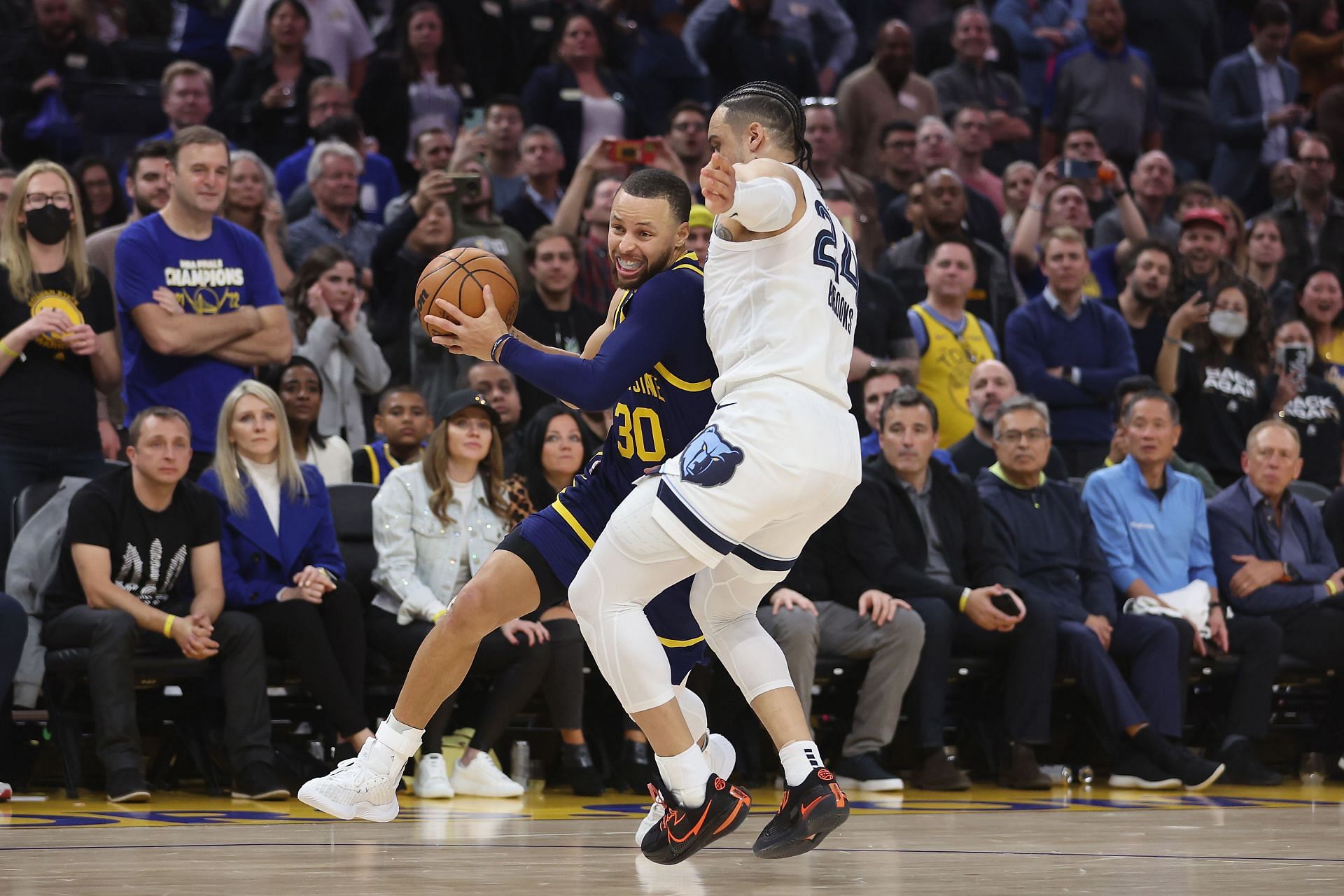 Memphis Grizzlies v Golden State Warriors