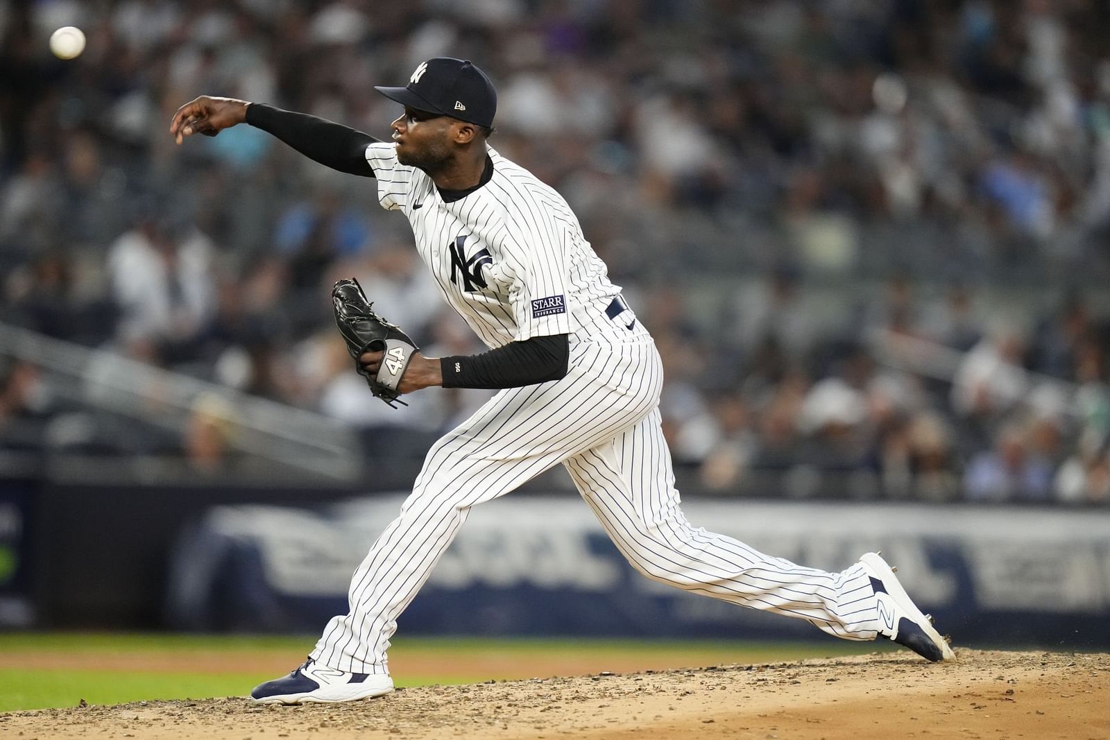 MLB insider shines light on shocking events that forced Yankees star ...