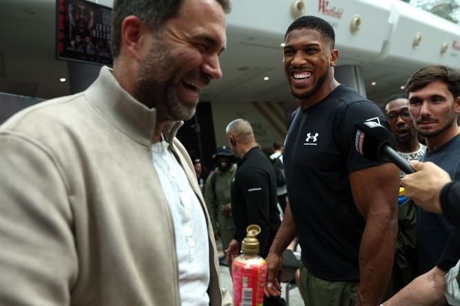 "Are you kidding me?" - Teddy Atlas scoffs at 'overrated' Anthony Joshua's claim about carrying the heavyweight division