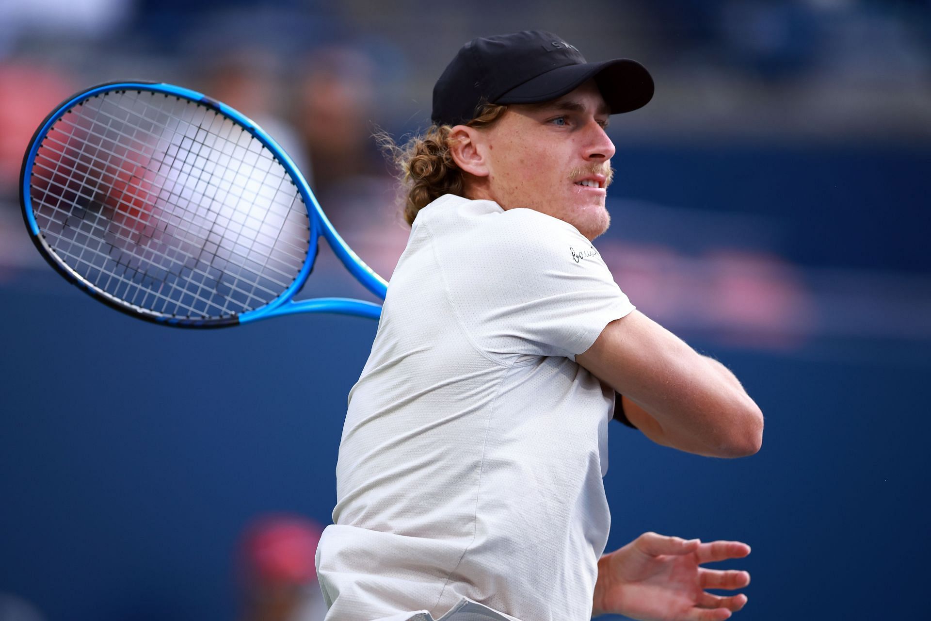 Max Purcell takes on Andy Murray.