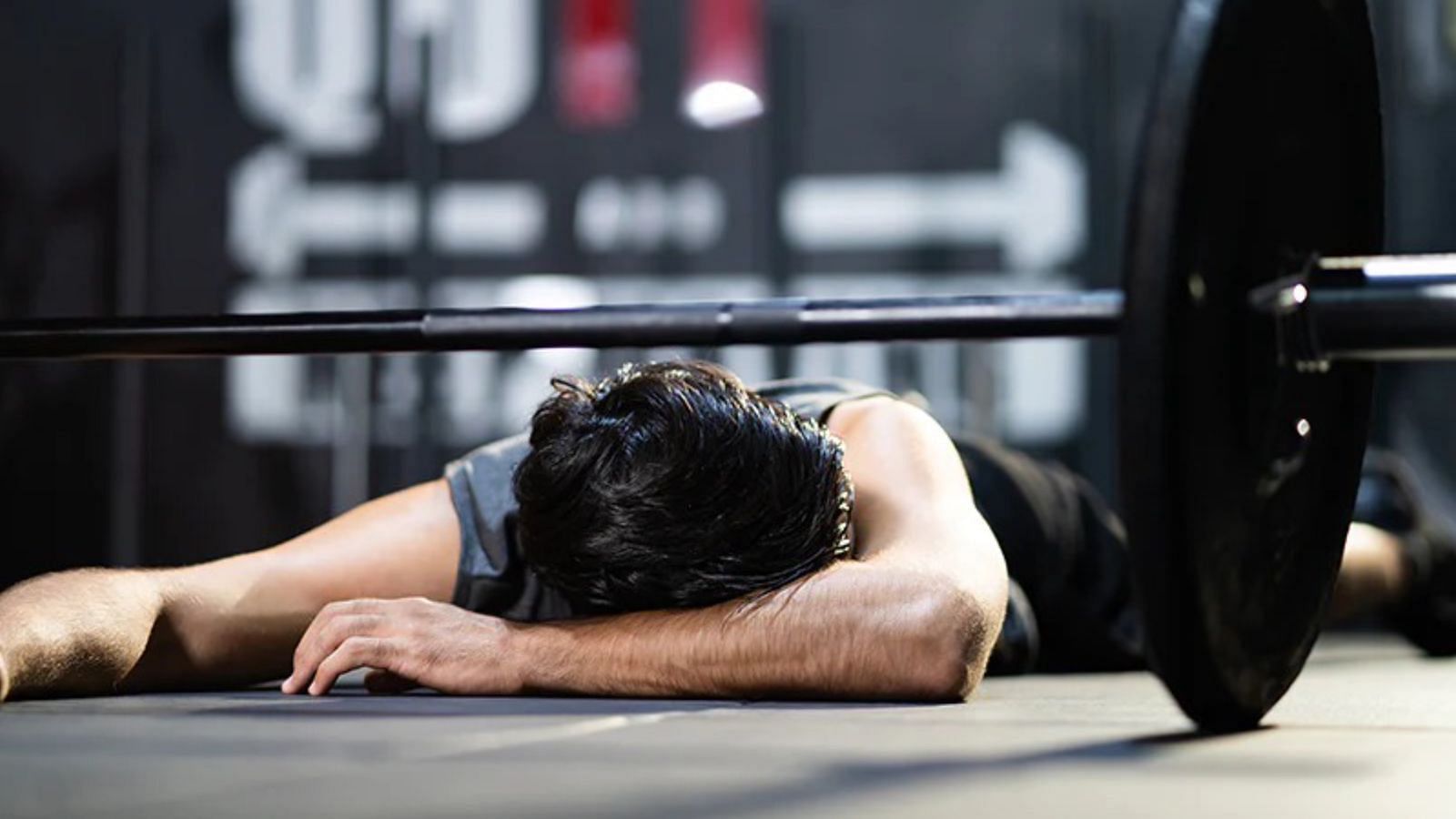 Working out while sick (Image via Getty Images)