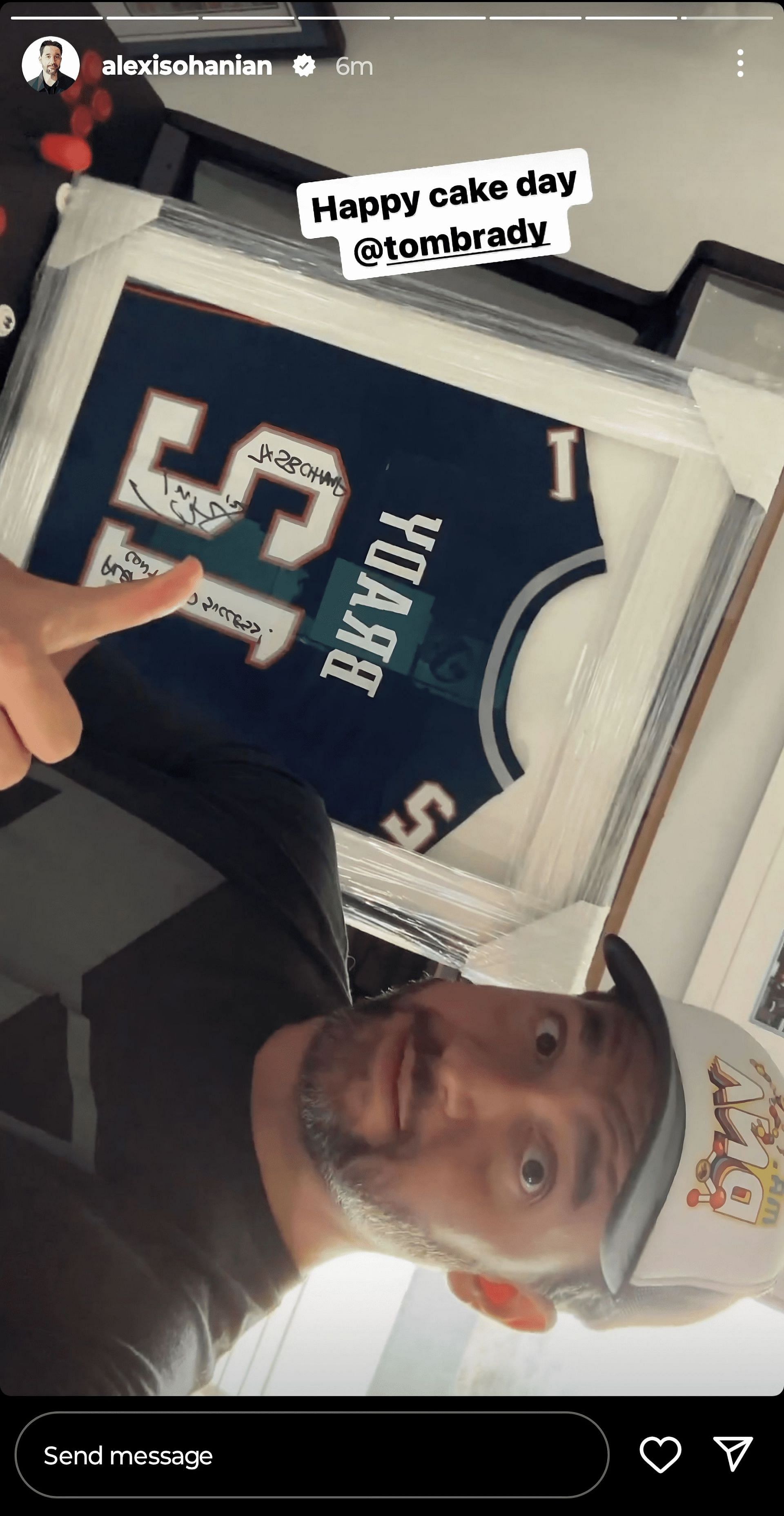 Live it up man - Serena Williams' husband Alexis Ohanian shows off his Tom  Brady jersey; wishes the NFL legend a happy birthday