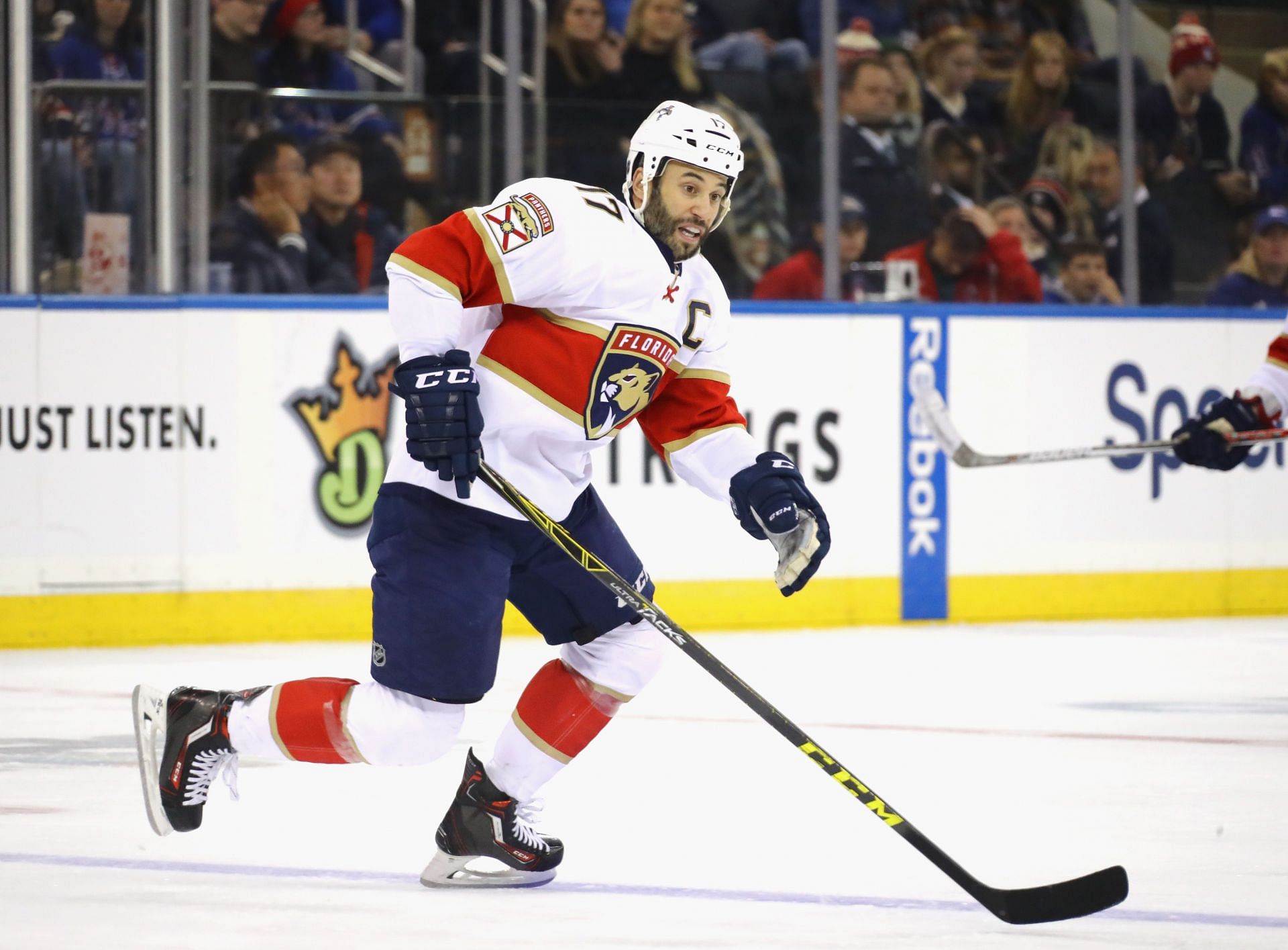 Derek MacKenzie, Florida Panthers vs New York Rangers