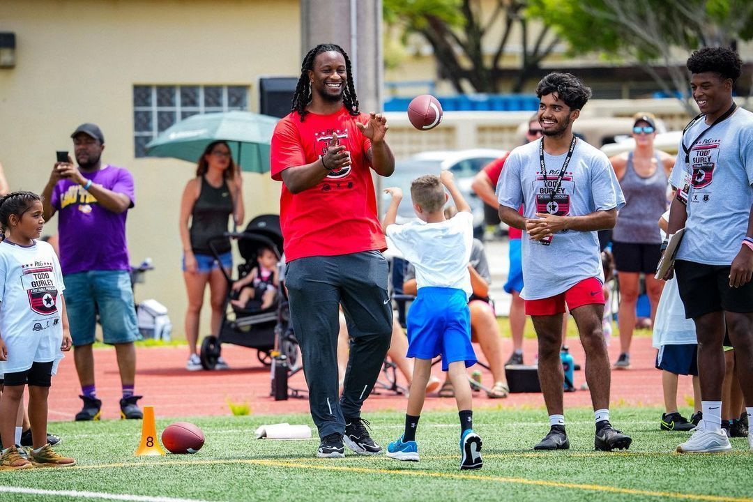 Watch: Todd Gurley is working out with Saquon Barkley at Nike in L.A.