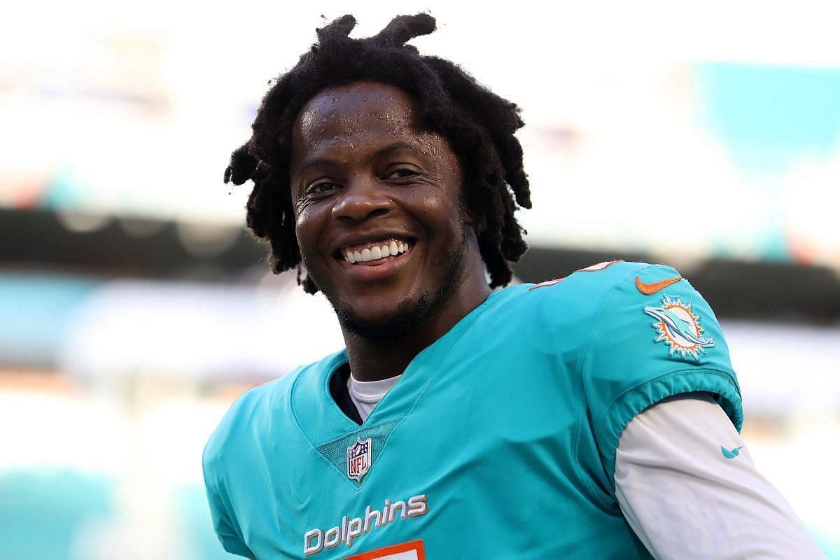 Miami Dolphins News: Linebacker Stephone Anthony Traded to Dolphins for  2018 Draft Pick - Dolphin Nation