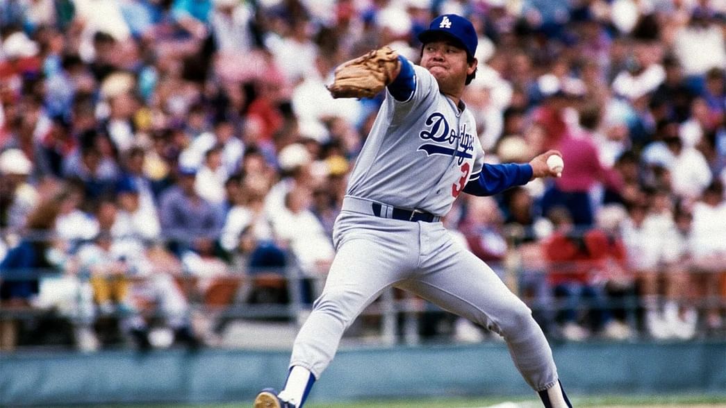 What Was Fernando Valenzuelas Win Loss Record