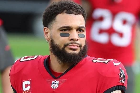 How old is Mike Evans? | Mike Evans' Age Revealed