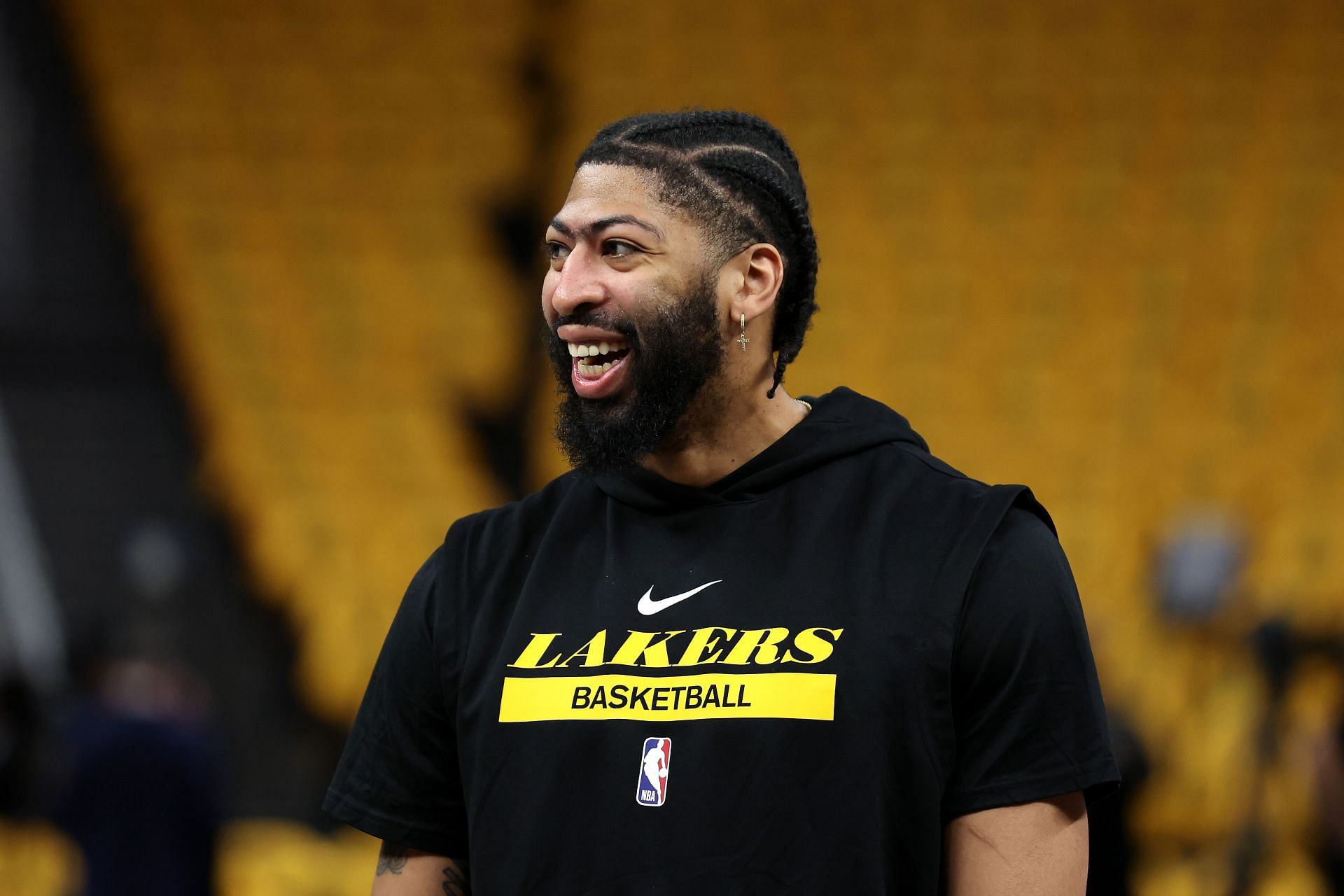 Lakers' Anthony Davis lands richest annual extension in NBA history