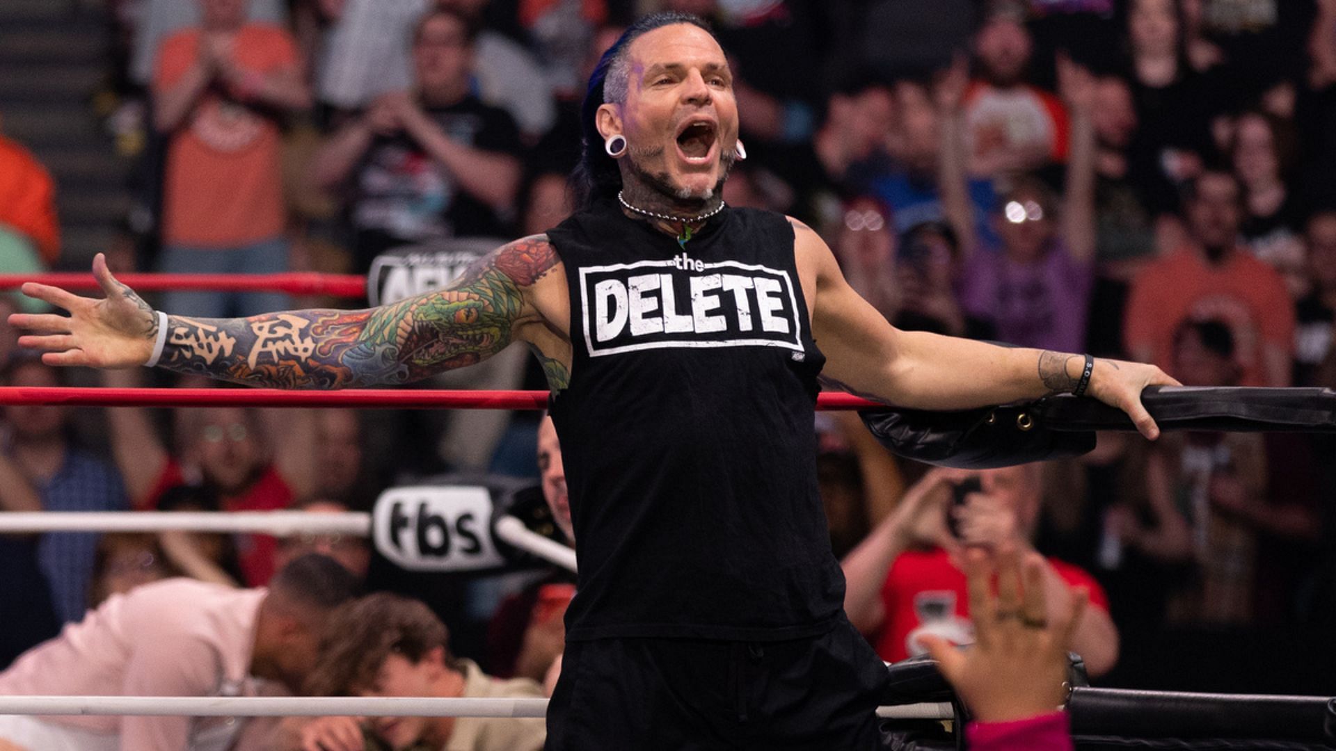 Jeff Hardy challenged to a singles match for the first time in 455 days
