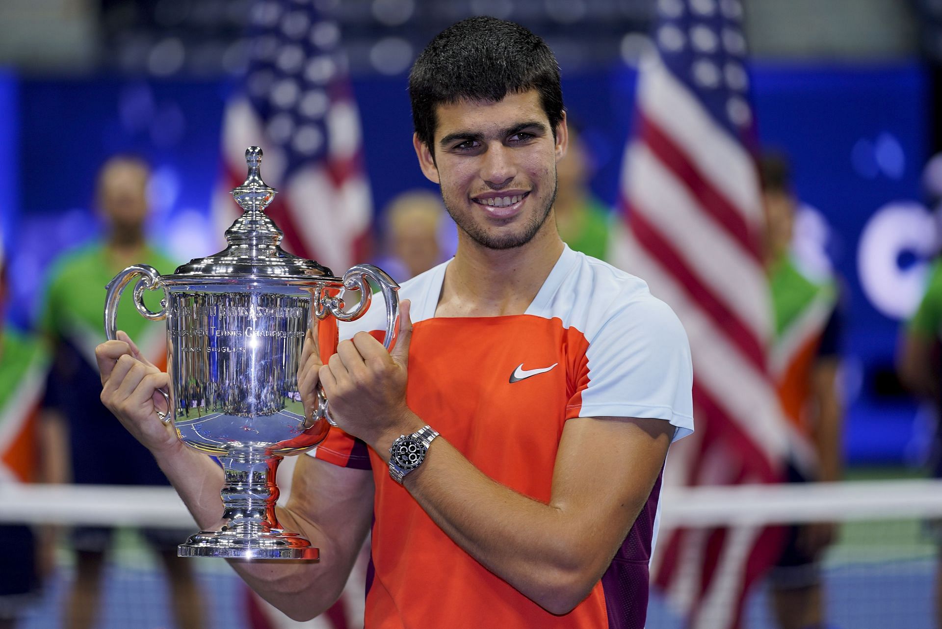 Carlos Alcaraz pictured with the 2022 US Open trophy.