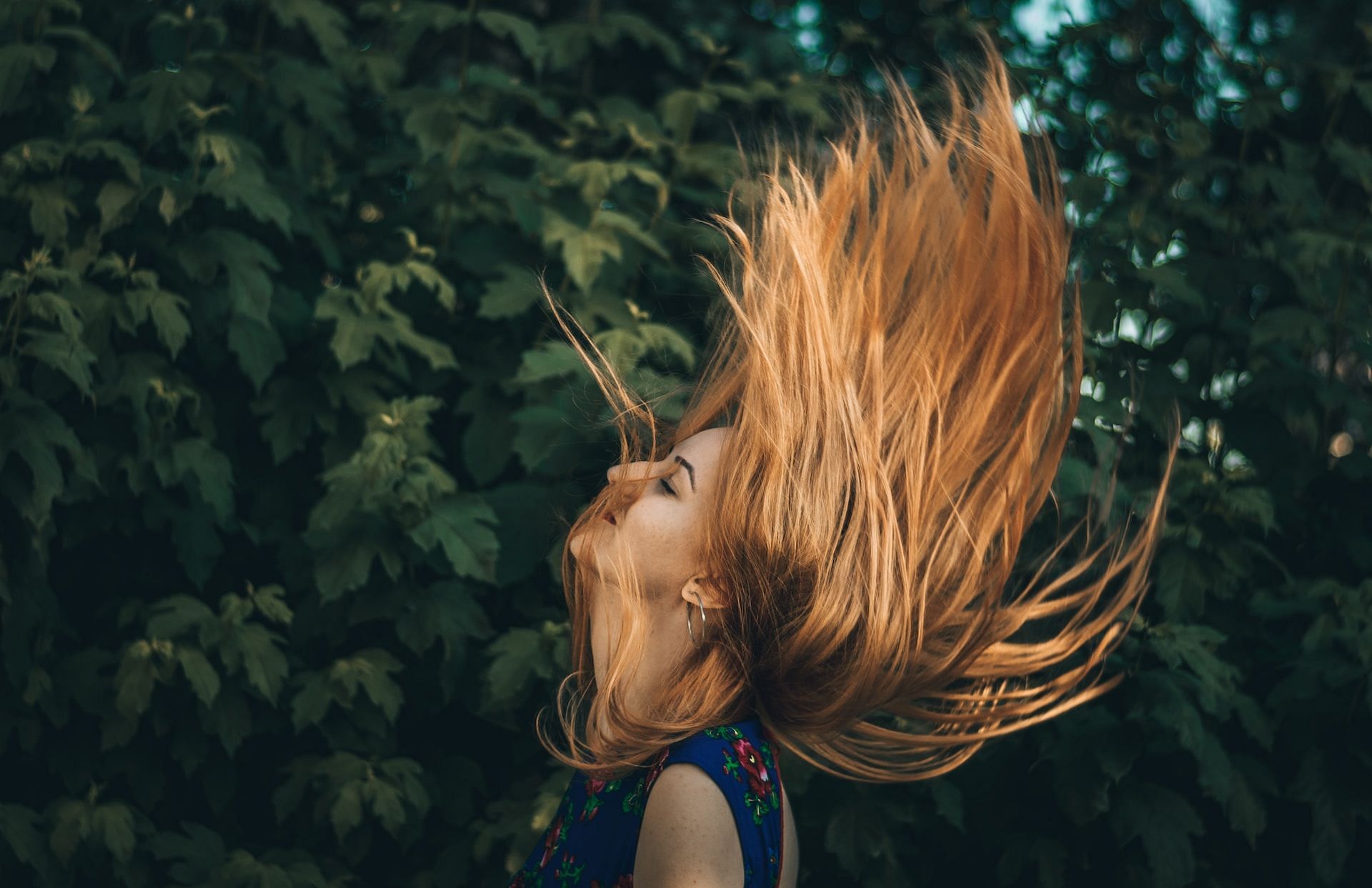 Yogurt and egg mask can treat dry hair. (Photo via Unsplash/Radu Florin)