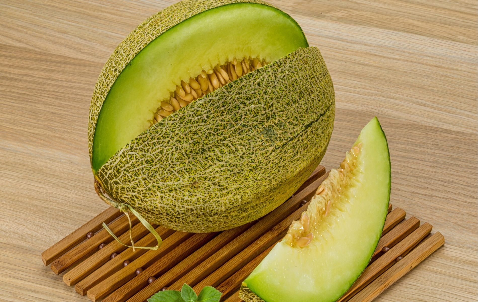 Honew-dew melon helps to boost the body&#039;s immunity. (Image via 1-2-Taste)